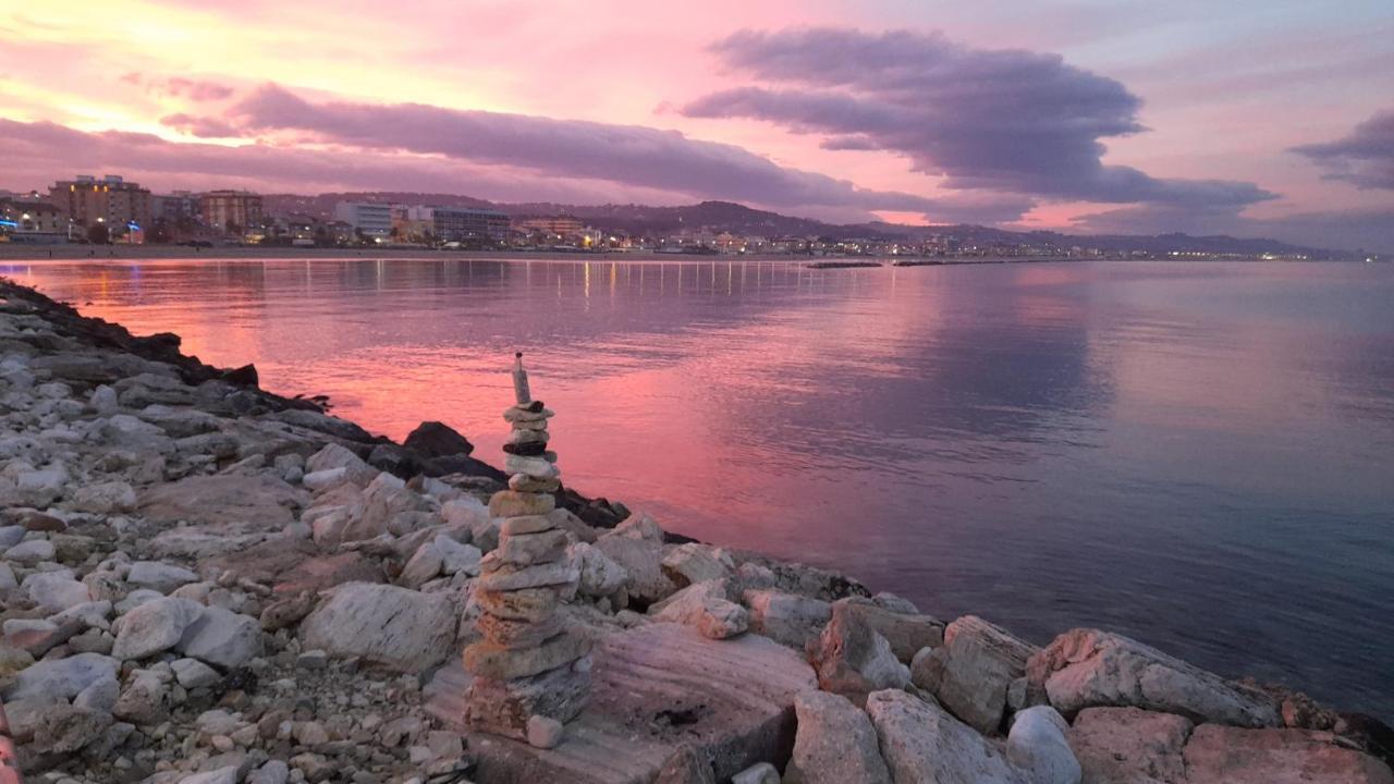 Sea 1 Spa&Wellness Civitanova Marche Bagian luar foto