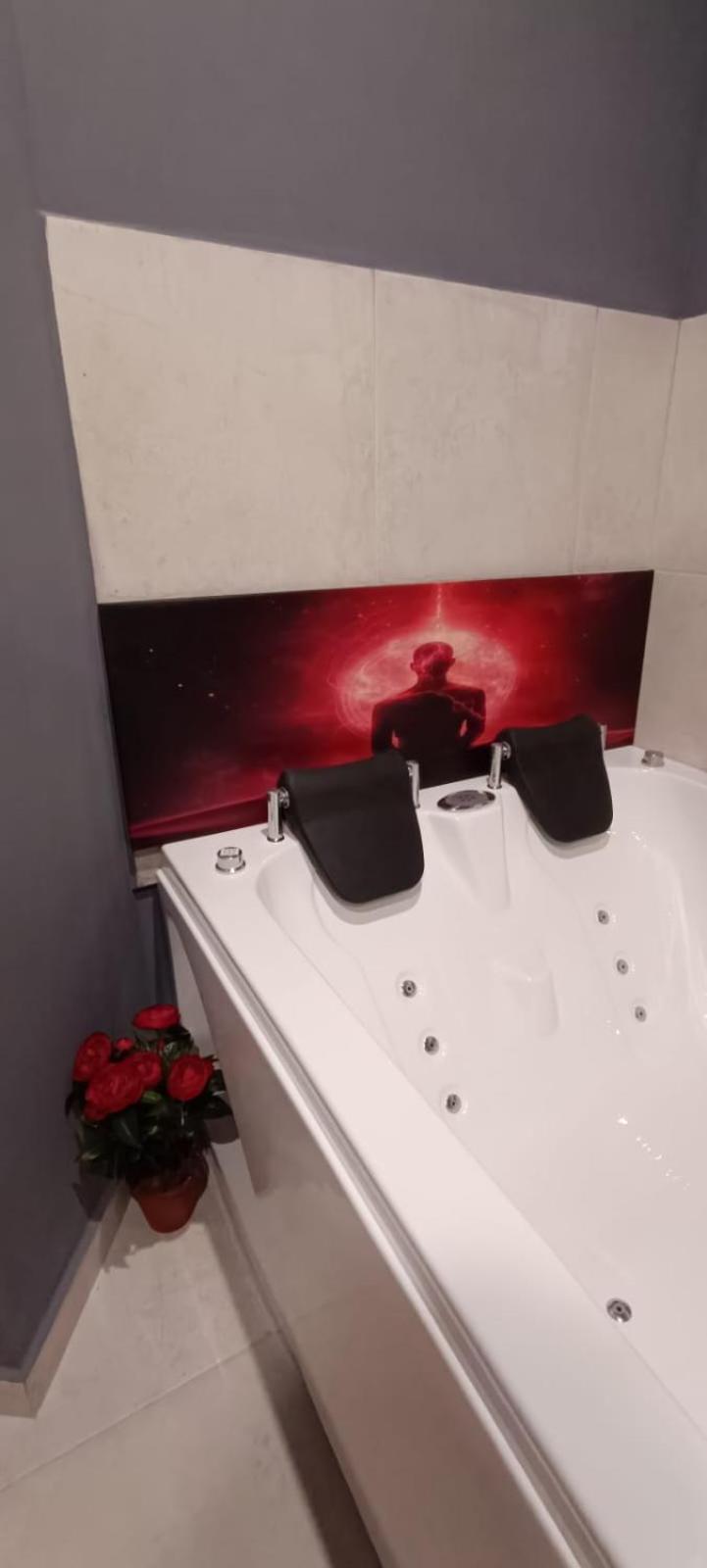 Sea 1 Spa&Wellness Civitanova Marche Bagian luar foto